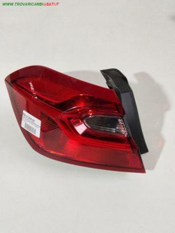 Fanale est. post. sx. (SUPPORTINO RIP OK) 999-U1309197 Parti elettriche Fanaleria Fanali Fanale est. post. s FORD - FIESTA RESTYLING - 01-08-2017 -