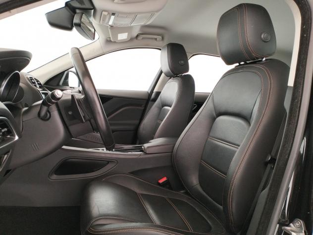 Jaguar F-Pace 2.0 D 180 CV AWD aut. Prestige - Foto 9