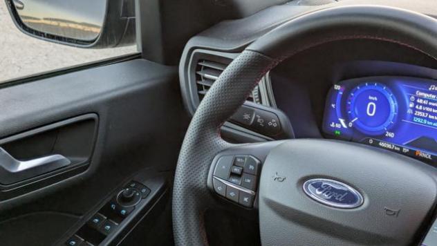 FORD Kuga PHEV ST-LINE 2.5cc 225cv(152cv) ASSIST FRENATA rif. 23054995 - Foto 10