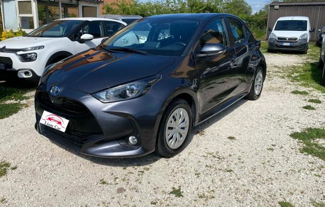 Toyota Yaris 1.5 Benz/Ibrida OK Neopatentato