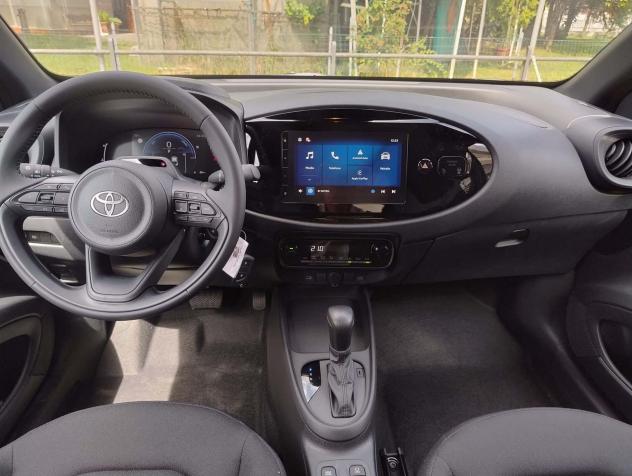 Toyota Aygo X 1.5 HYBRID 115 CVT - Foto 6
