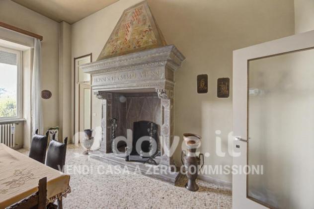 Palazzo / Stabile di 2800 m² con più di 5 locali in vendita a Leggiuno - Foto 3