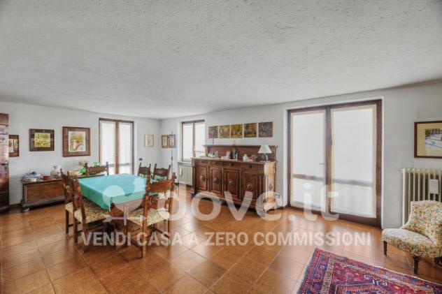 Villa di 475 m² con più di 5 locali e box auto doppio in vendita a Malnate - Foto 6