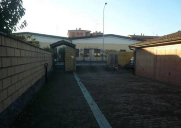 Immobile in asta di 247 m² con più di 5 locali e box auto in vendita a San Colombano al Lambro - Foto 9