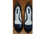 DECOLLETE OPEN TOE NERE CON FIBBIA