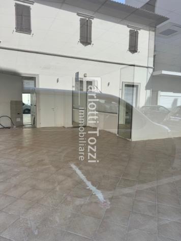 FONDO COMMERCIALE di 1 vani e di 150 mq (GROSSETO) rif. 03730 - Foto 4