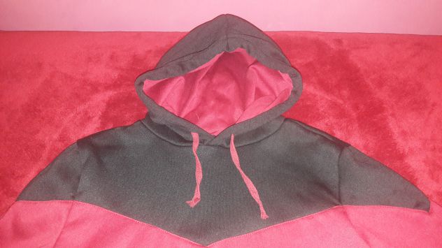Felpa sottile rossa e nera con cappuccio Tg M - NUOVA - Foto 2