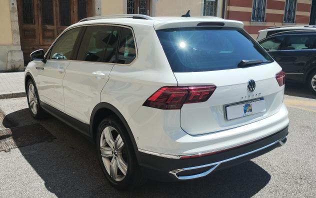 Volkswagen Tiguan 2.0 TDI 150 CV SCR DSG Elegance - Foto 10