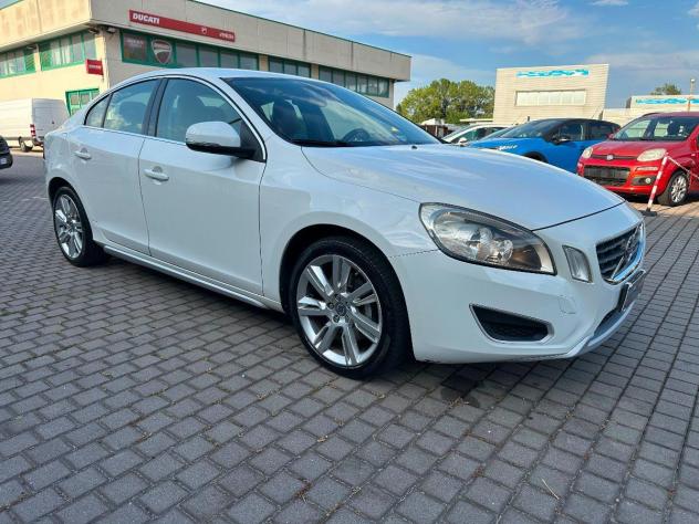 VOLVO - S40 - 2.4 D5 R-design - Foto 5