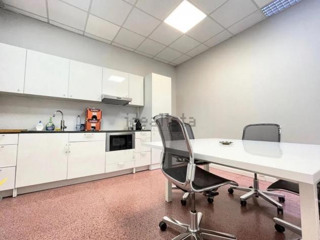UFFICIO di 10 vani e di 300 mq (AREZZO) rif. LEBOLE