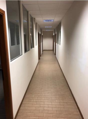 Immobile di 220 m² con più di 5 locali in affitto a Carpi - Foto 11
