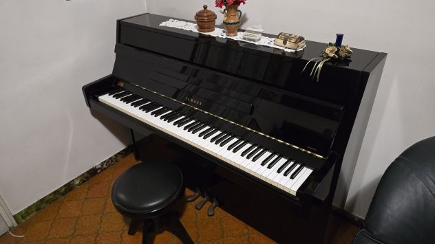 Pianoforte Yamaha verticale - Foto 4