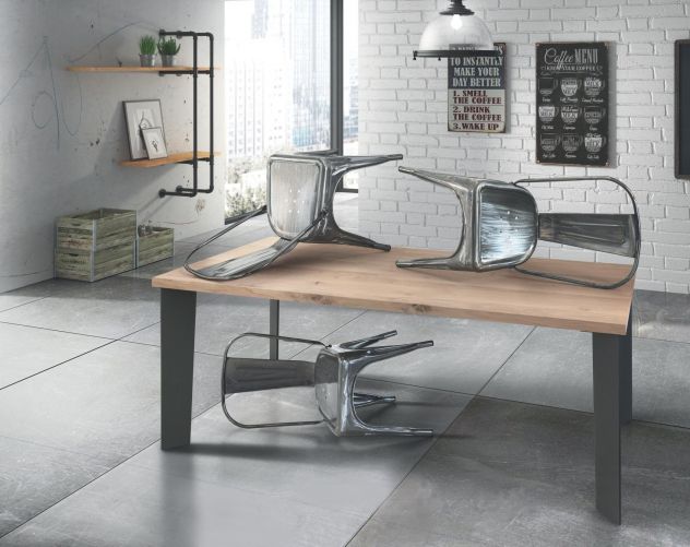 Tavolo moderno in rovere impiallacciato Cod 001M