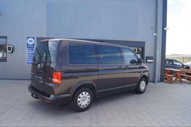 VOLKSWAGEN Caravelle 2.0 TDI 140cv 9Posti Comfortline rif. 23820953 - Foto 2