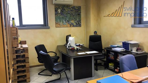 CAPANNONE CON UFFICI IN VENDITA AD AGRATE BRIANZA - Foto 17