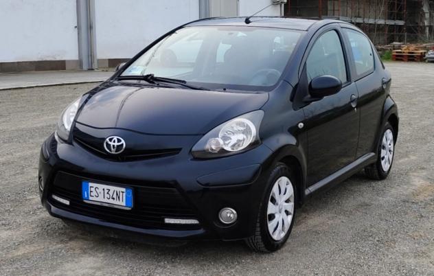 Toyota Aygo 1.0 12V VVT-i 5 porte Active Connect - Foto 2