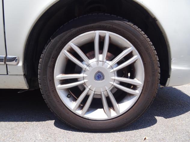 Lancia Ypsilon 1.2 69 CV UNYCA OK NEOPATENTATI - Foto 9