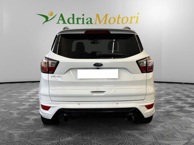 Ford Kuga 1.5 TDCi 120CV S&S 2WD ST-Line - Foto 4