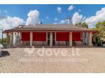 Villa di 300 m² con 5 locali e box auto in vendita a Mottola