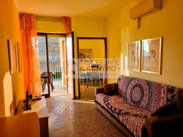Appartamento fronte spiagge con terrazza abitabile. - Foto 2