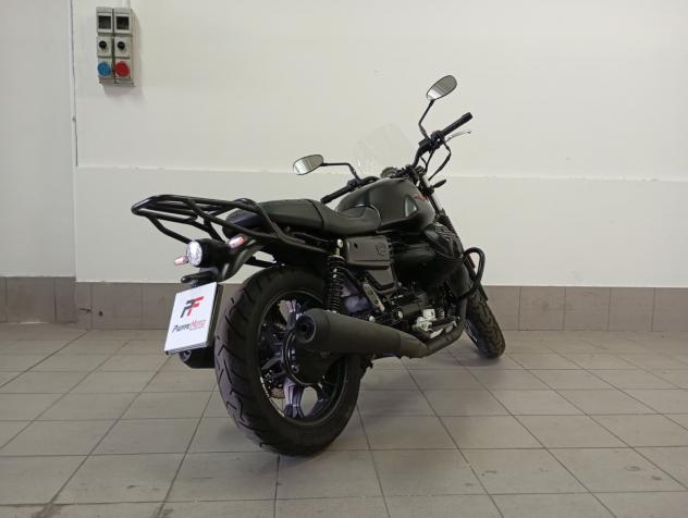 Moto Guzzi V7 III Stone ABS - Foto 4