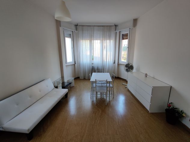 Trilocale Vicinanze Centro e Stazione FS. Ideale per 2/4 studenti - Foto 2