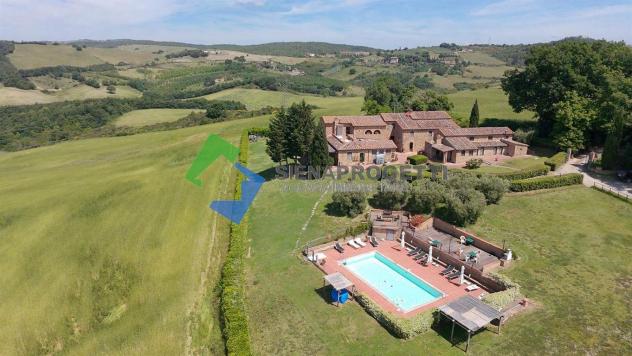 Splendido casolare in pietra con piscina, a Casole d’Elsa, Toscana, Siena. - Foto 7
