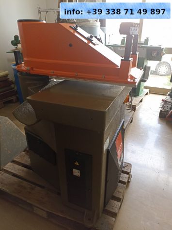 TRANCIA FUSTELLATRICE A BANDIERA ATOM S120