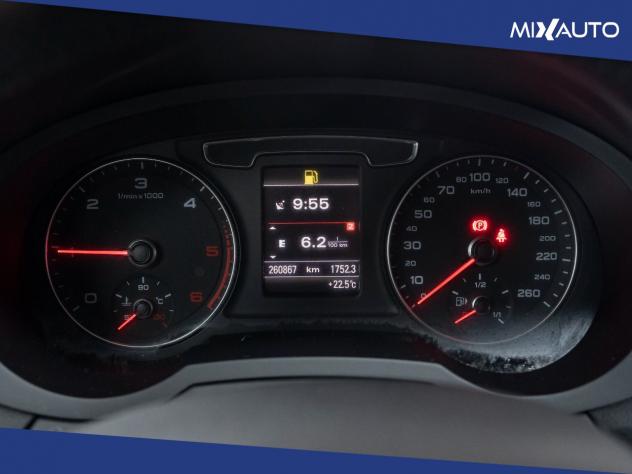 Audi Q3 2.0 TDI 120CV - Foto 15