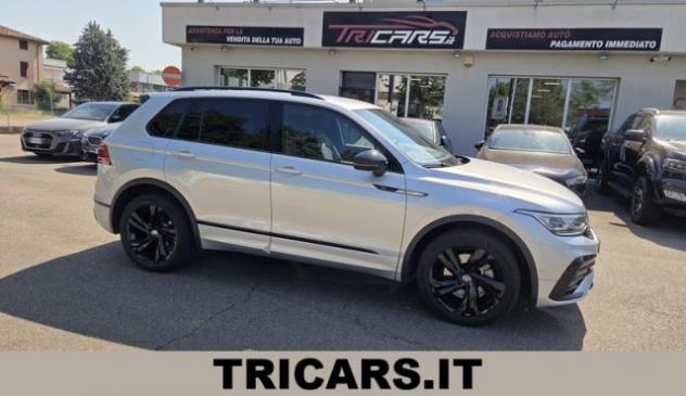 VOLKSWAGEN Tiguan 2.0 TDI 200 CV SCR DSG 4MOTION R-Line PERMUTE rif. 23989658