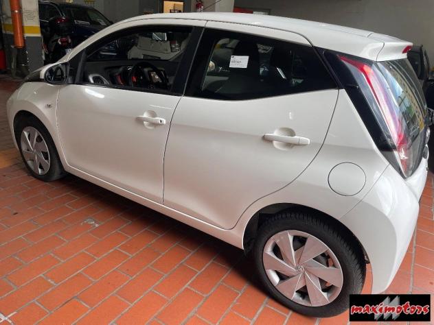 TOYOTA - Aygo - 1.0 VVT-i 69 CV 5p. x-wave TSS MMT - Foto 8