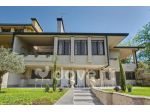 Villa di 400 m² con più di 5 locali e box auto doppio in vendita a Roma [ri &hellip;