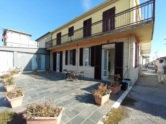 APPARTAMENTO INDIPENDENTE di 3 vani e di 50 mq (VIAREGGIO) rif. 1108
