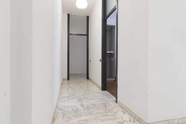 AMPIA STANZA VICINISSIMA AL CENTRO DI MONZA - Foto 10