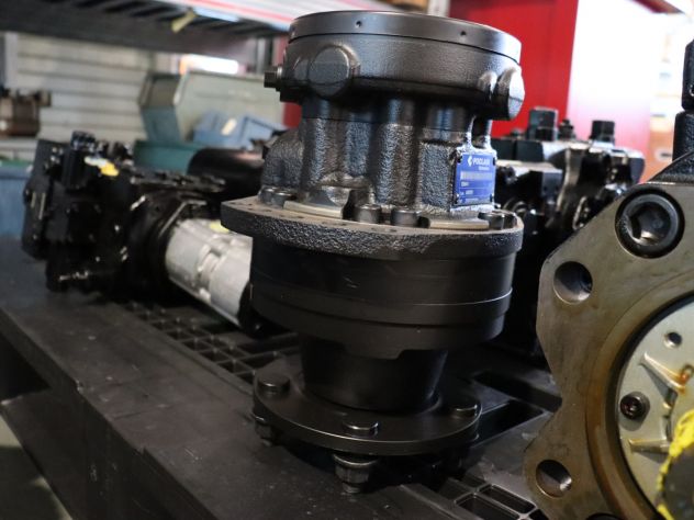 Motore oleodinamico per Case DV23CC