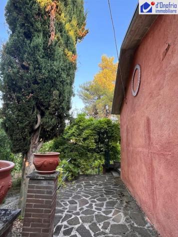 VENDESI IN VINCHIATURO, ALLA CONTRADA CARDARELLE UNA SOLUZIONE ABITATIVA INDIPENDENTE, CON 8000 MQ DI TERRENO - Foto 3