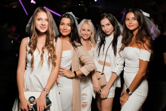 Assumiamo Belle ragazze per il night club Golden Music - Foto 4