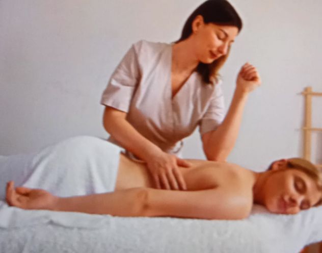 Relax, massaggio e depilazione con bella massaggiatrice Italiana Tel:3349412350