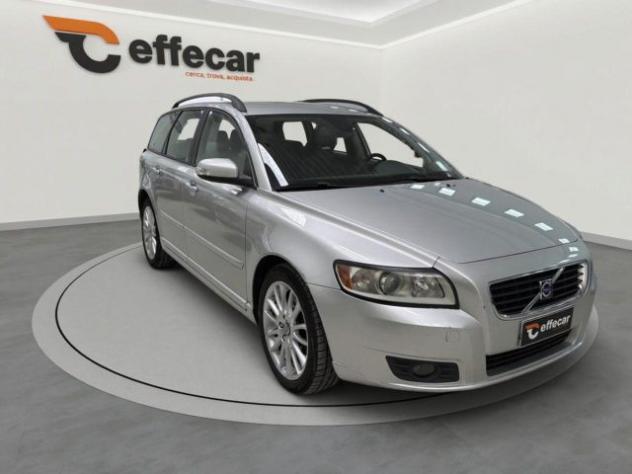 VOLVO V50 2.0 D cat Momentum rif. 23819142 - Foto 3