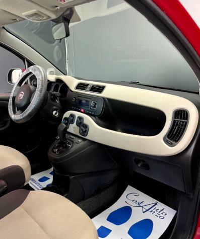 Fiat Panda 0.9 GPL AUTOMATICA 2015 - Foto 10