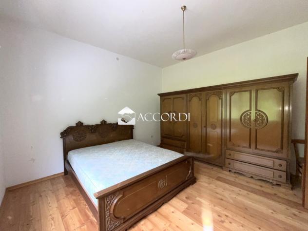 CASA INDIPENDENTE di 7 vani e di 250 mq (VITTORIO VENETO) rif. GG79 - Foto 2