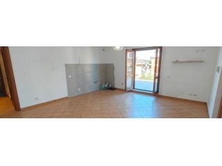 MONTEROTONDO TRILOCALE CON TERRAZZO