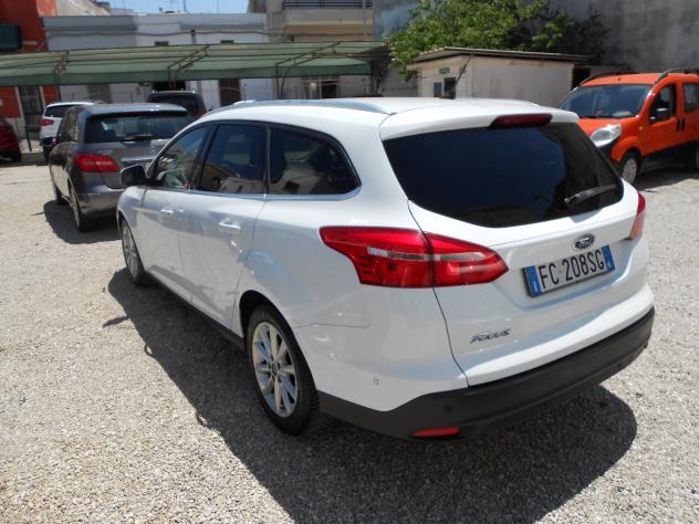 Ford Focus 1.5 TDCi 120 CV Start&Stop SW Plus - Foto 6