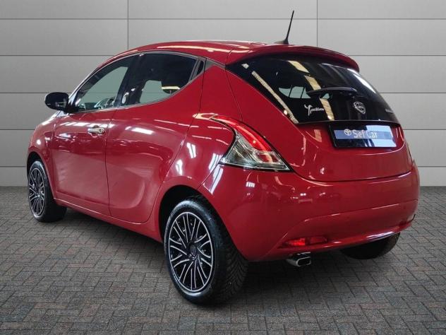 Lancia Ypsilon 1.0 FireFly 70cv S&S Hybrid - Foto 5