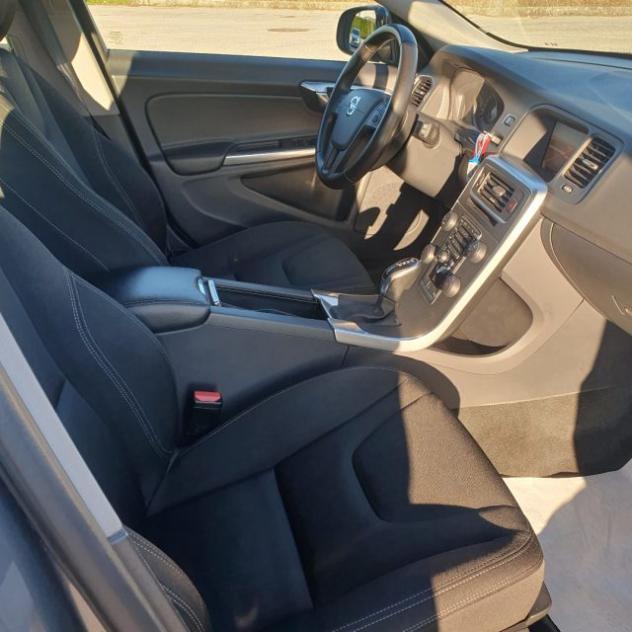 VOLVO V60 D2 Geartronic Business rif. 22937115 - Foto 4