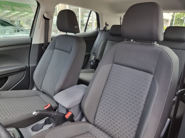 Volkswagen T-Cross 1.0 TSI 110CV DSG Style - Foto 6