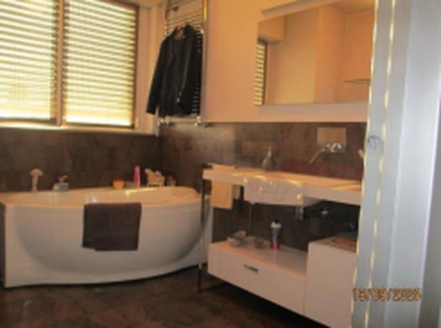 Immobile in asta di 182 m², box auto in vendita a Milano - Foto 4