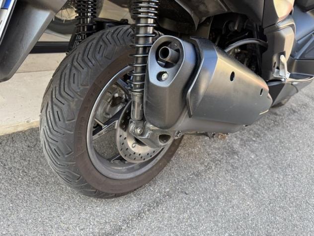 Yamaha X-Max 300 null - Foto 2