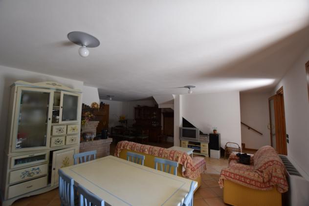 BIFAMILIARE di 5 vani e di 140 mq (VALDOBBIADENE) rif. DB036AB - Foto 3