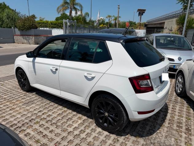 Skoda Fabia 1.0 MPI 60 CV Twin Color Nero-2020 - Foto 8